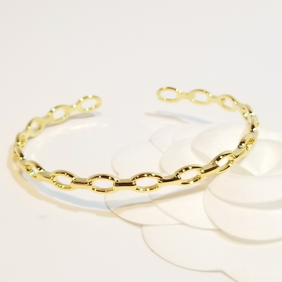 Dainty Delicate Paperclip Open Cuff Bracelet NEW - Picture 4 of 9